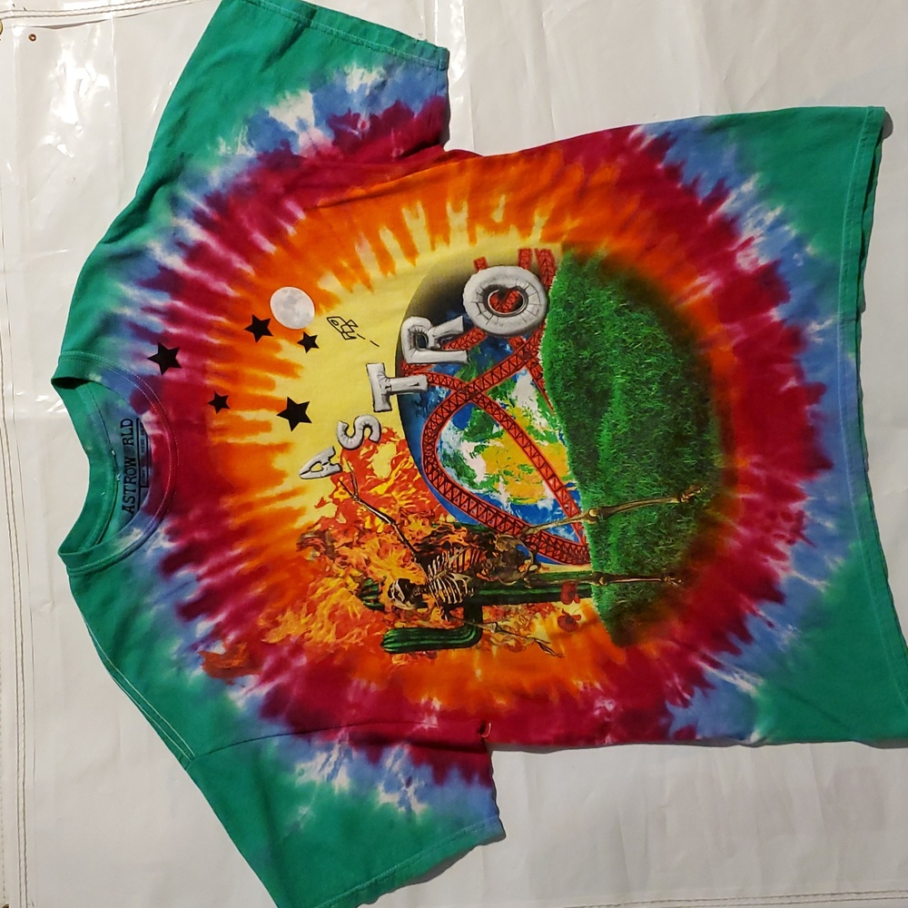 Travis Scott Astroworld Smiley Tee. Size XL. Color Multi. Rare.